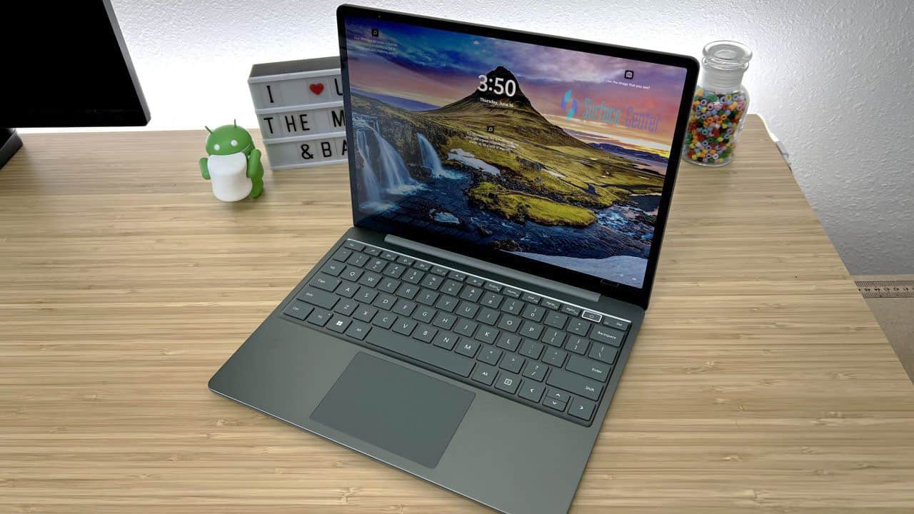 Surface laptop go 2 rất phù hợp với sinh viên, dân văn phòng và người dùng  giải trí đơn giản